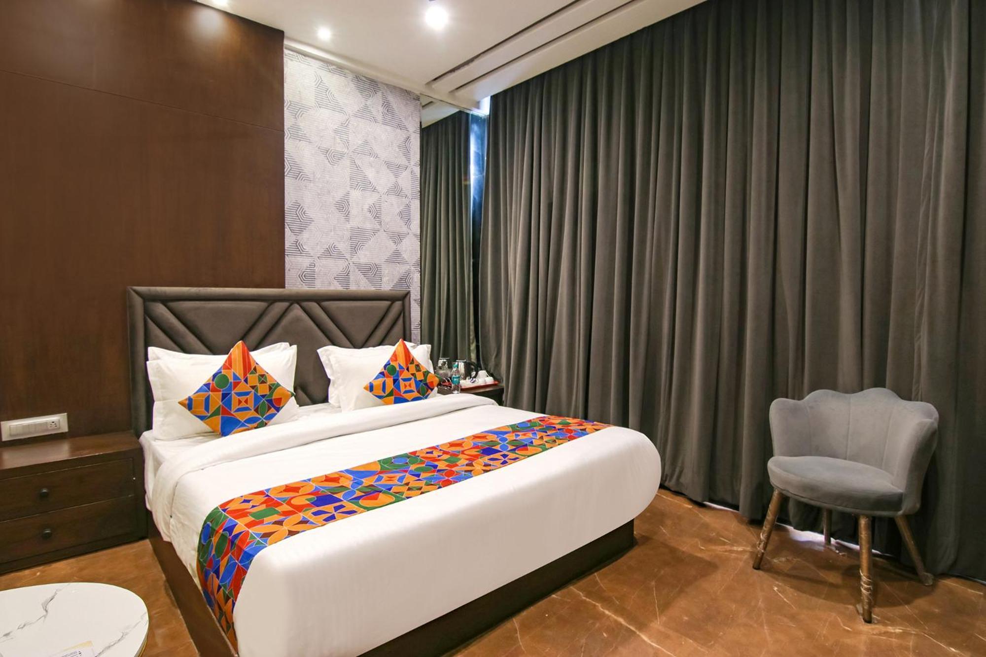 Fabhotel Prime K9 Crown Ludhiana Buitenkant foto