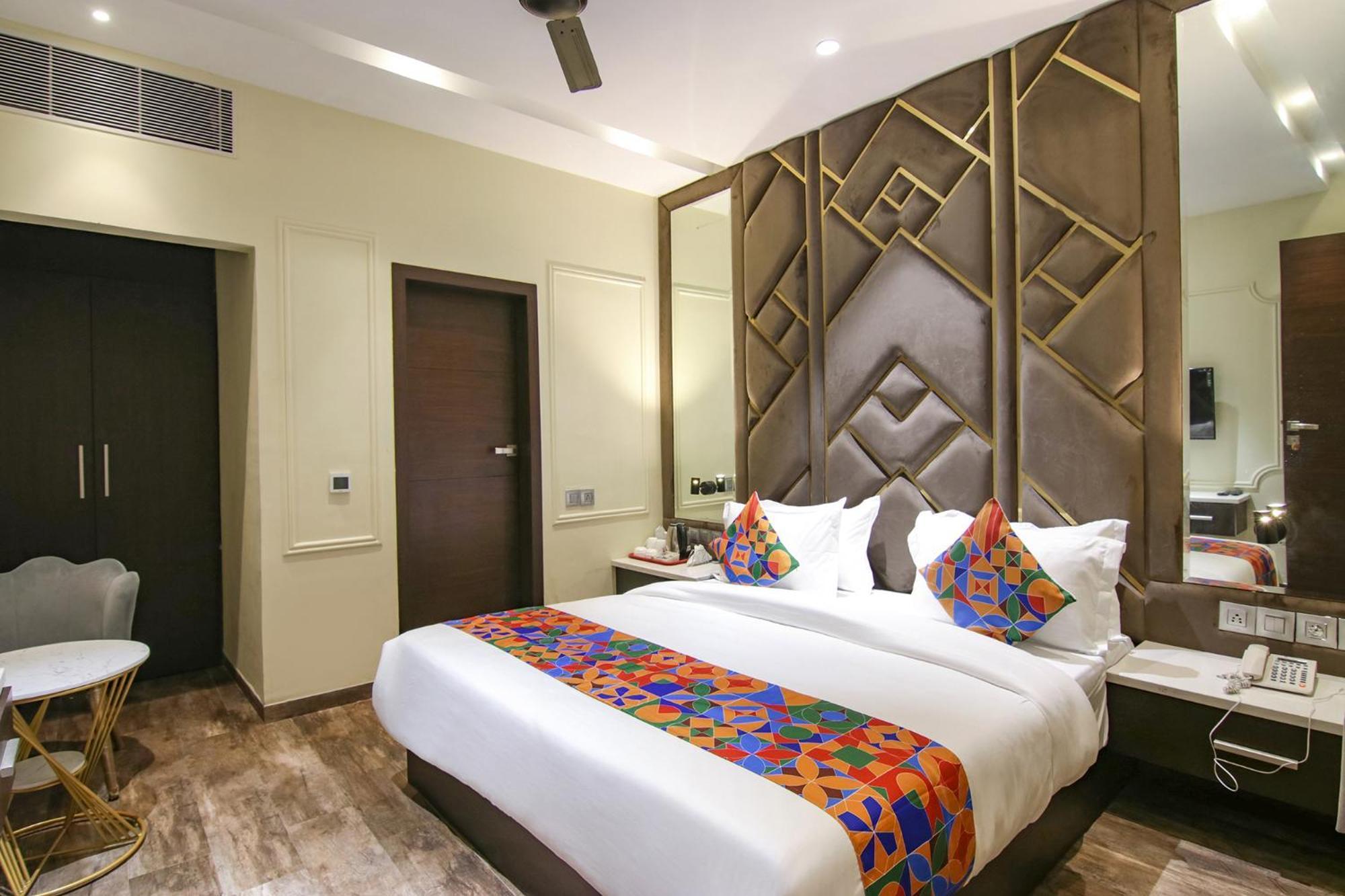 Fabhotel Prime K9 Crown Ludhiana Buitenkant foto