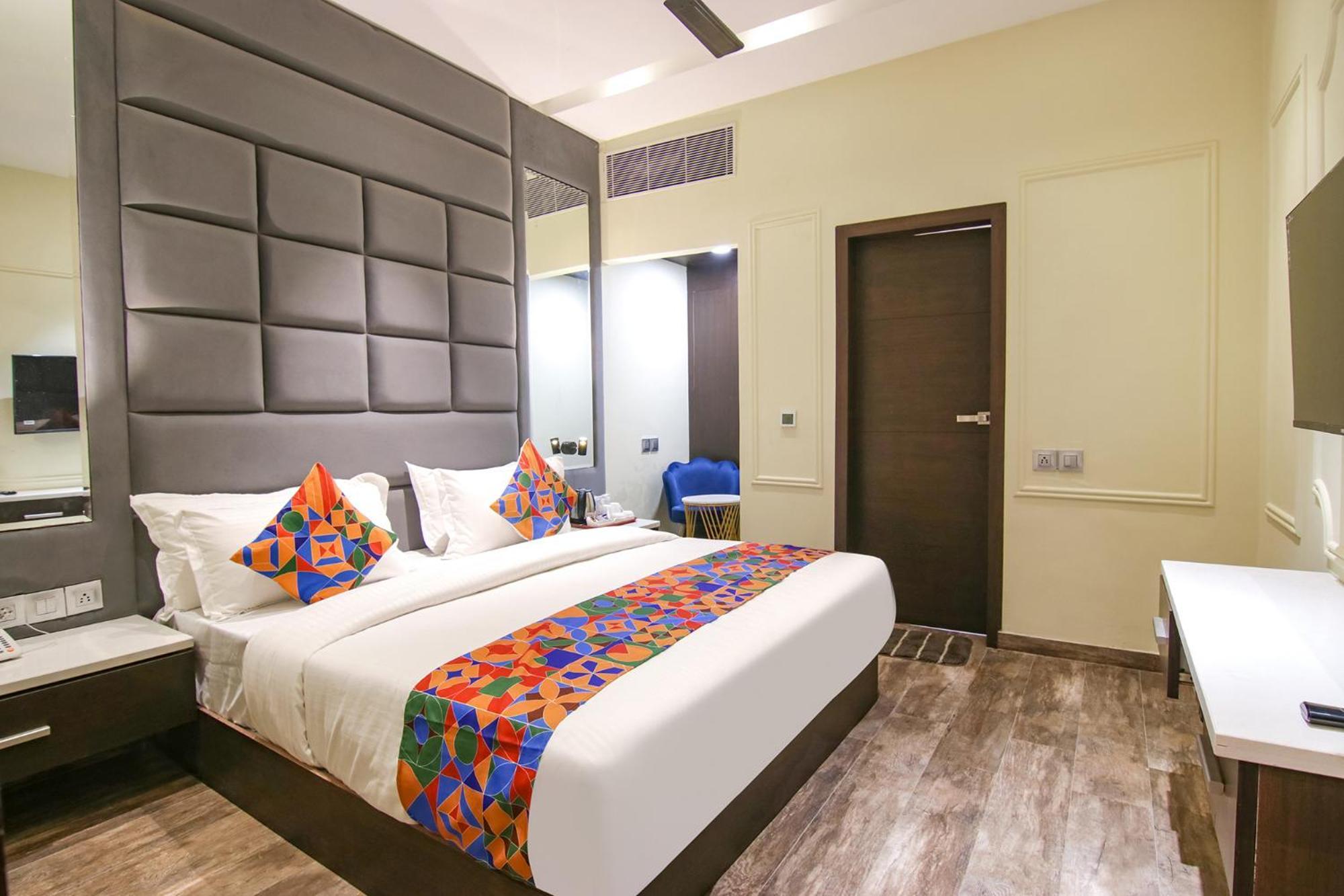 Fabhotel Prime K9 Crown Ludhiana Buitenkant foto
